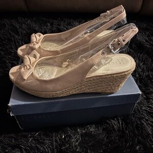 Nickels Women's Cream Peep-Toe Wedges